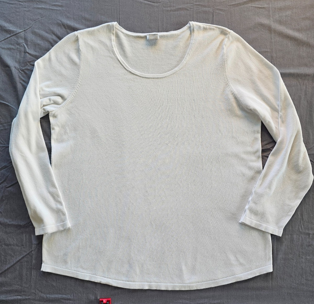 Chico's Size 3 White Rayon Blend Long Sleeve Scoop Neck Top Button Cuffs